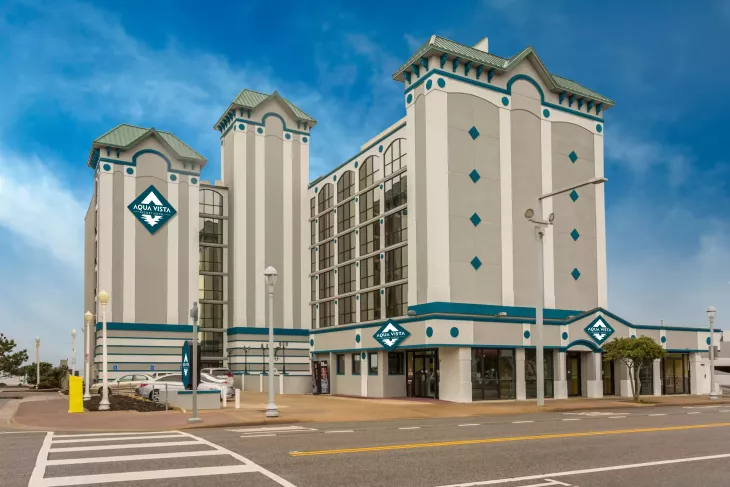 virginia beach oceanfront hotels with balcony