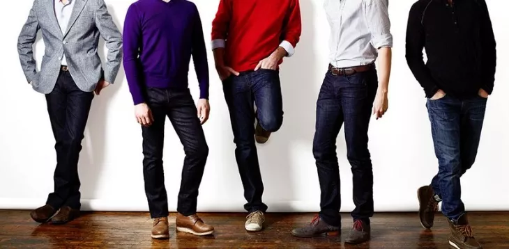 Men online shopping in Pakistan