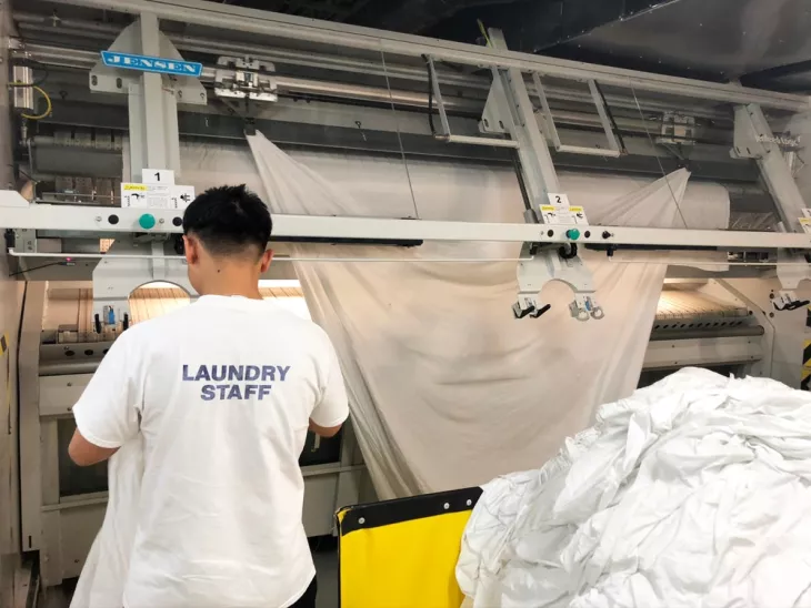 How to improve commercial laundry services