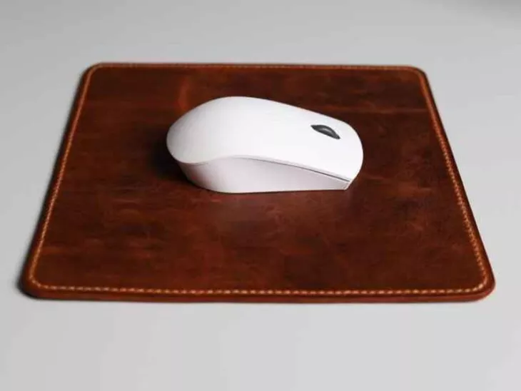 leather mouse pad