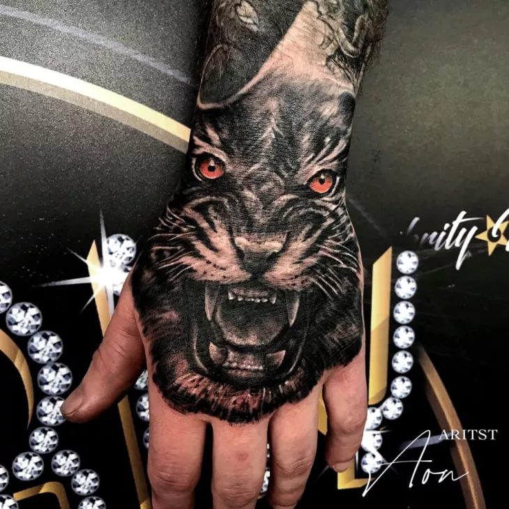 tattoo parlour Thailand