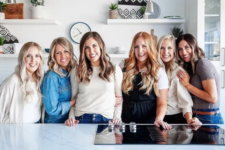 Meet Six Sisters' Stuff