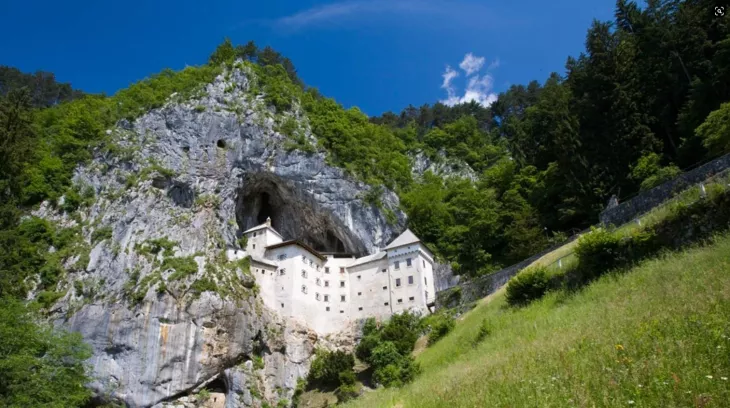 Predjama Castle