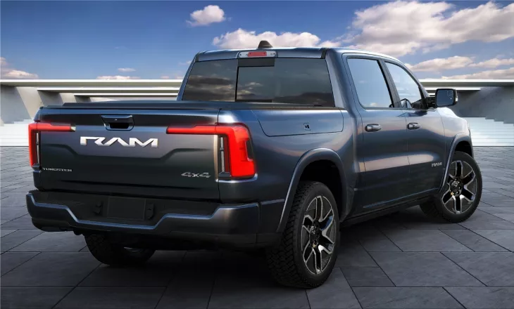 RAM 1500 REV