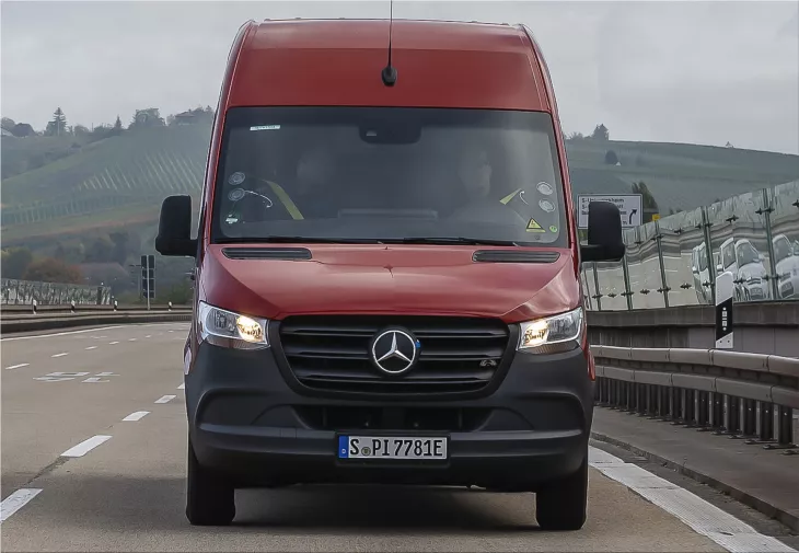 The new Mercedes-Benz eSprinter excels in power, autonomy and load capacity
