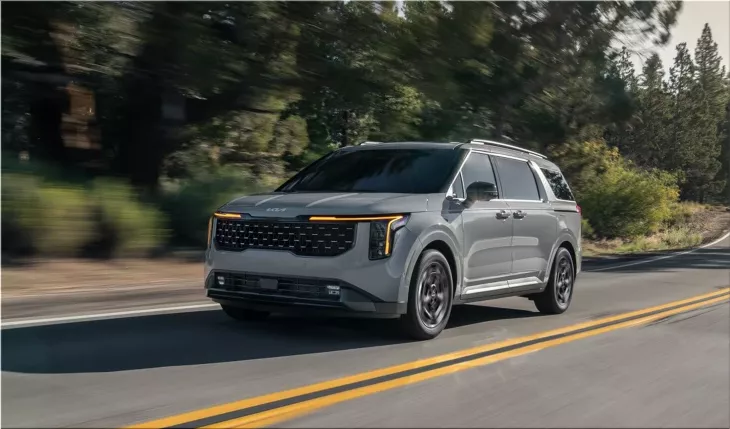 2025 Kia Carnival: A Hybrid MPV with SUV Style and Minivan Space