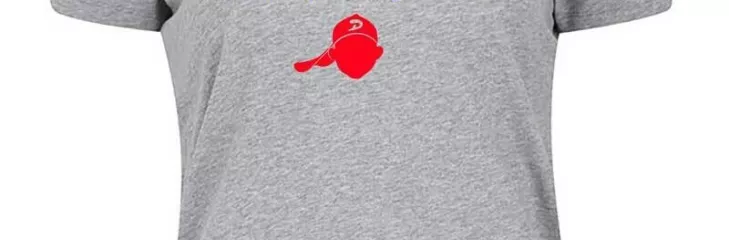 cartoon logo print on the front to give a cool vibe.