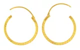 The white gold earring is a sure stopper with its brilliance and shine.  
